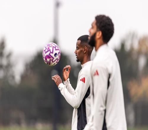 校园湖畔篮,球盛宴启幕,平博体育,平博体育官网,PINBO,Sports,足球直播,篮球赛事,体育高清,NBA直播